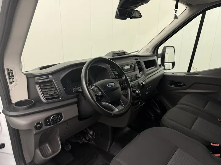Ford Transit 2024 photo 3
