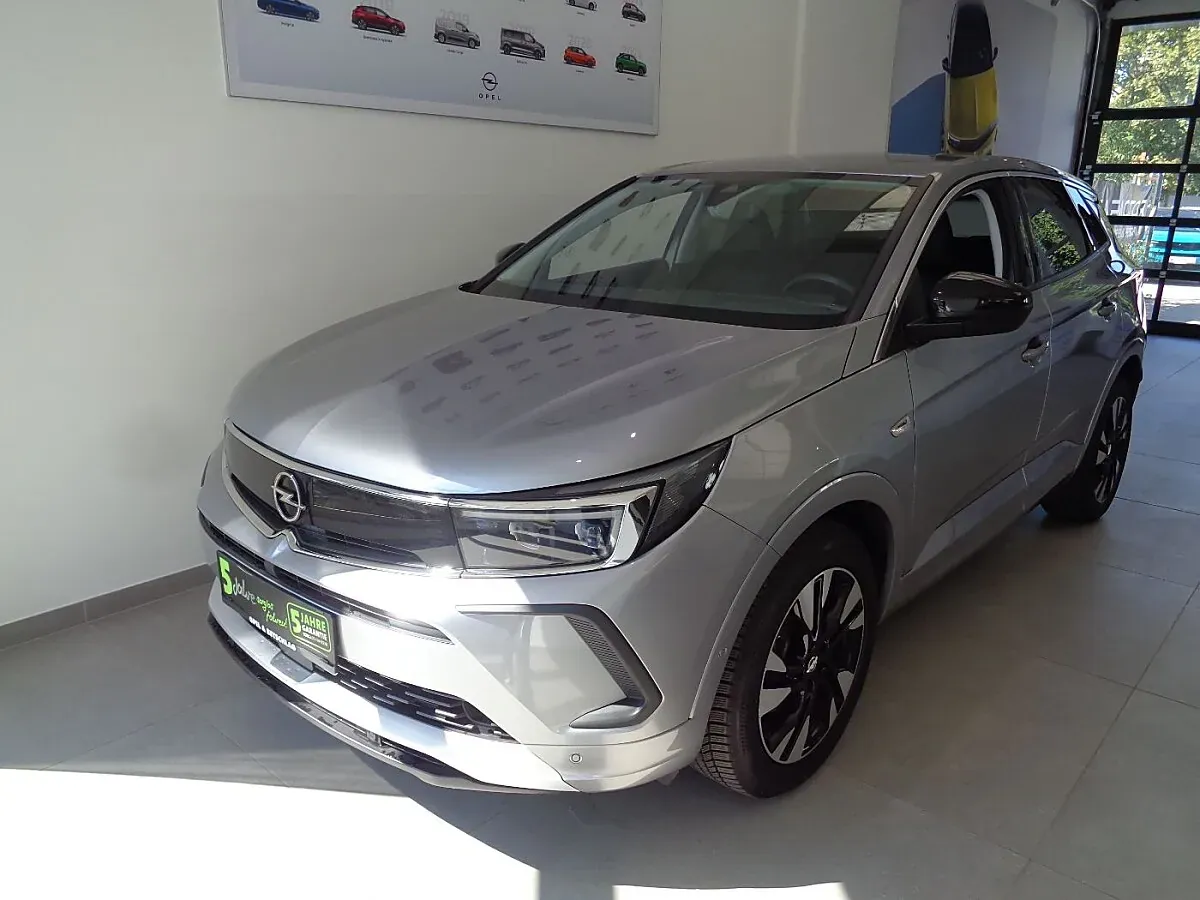 Opel Grandland 2022 photo 2