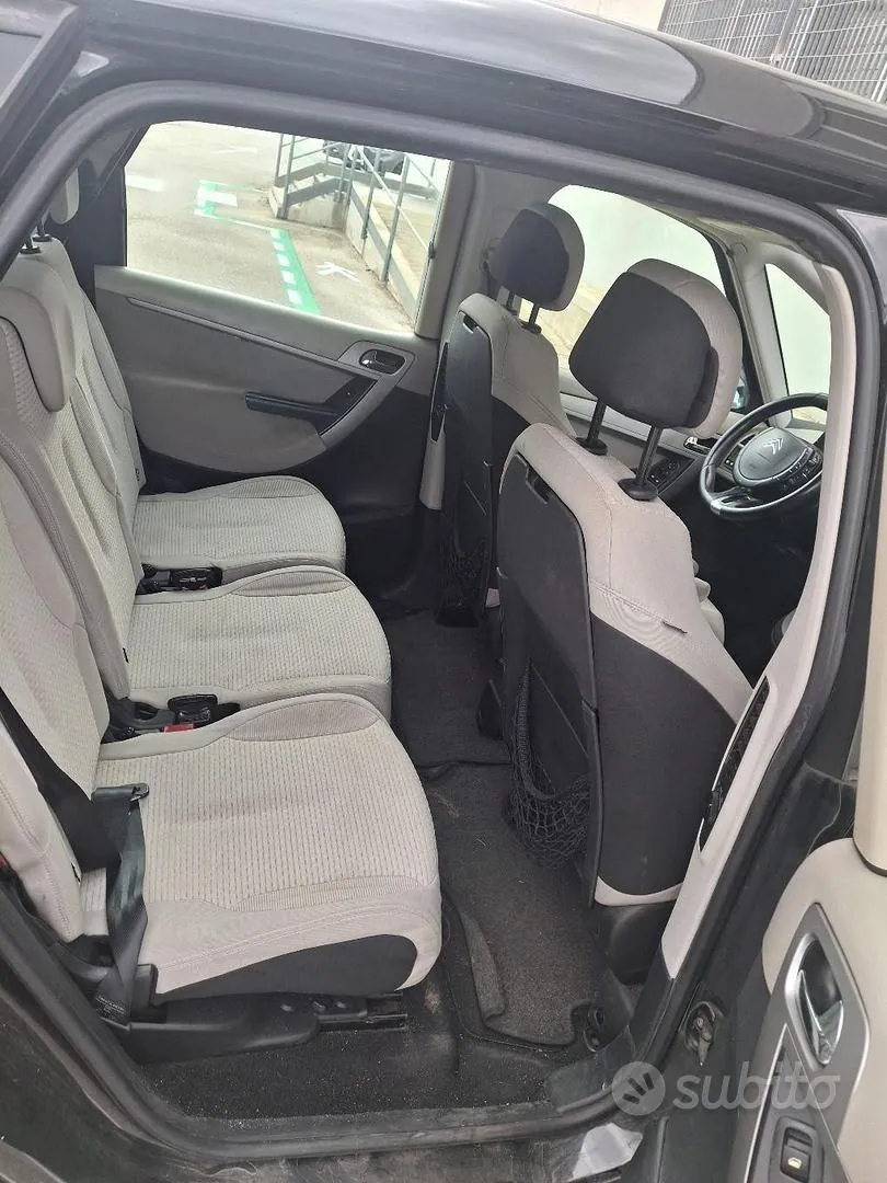 Citroen C4 2009 photo 4
