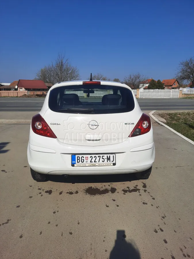 Opel Corsa D 2010 photo 4