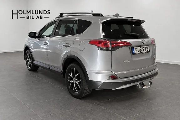 Toyota Rav4 2017 photo 4