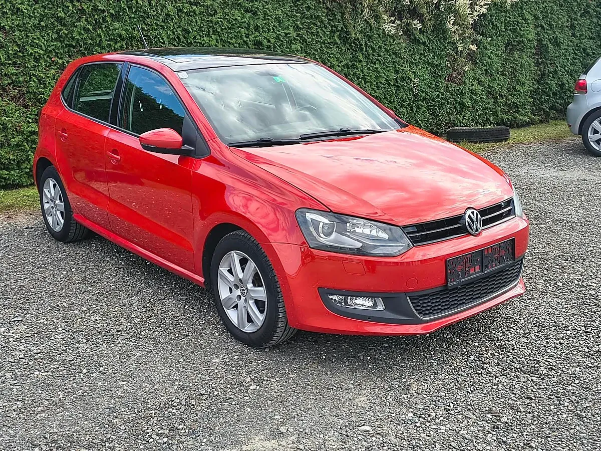Volkswagen Polo 2011 photo 2