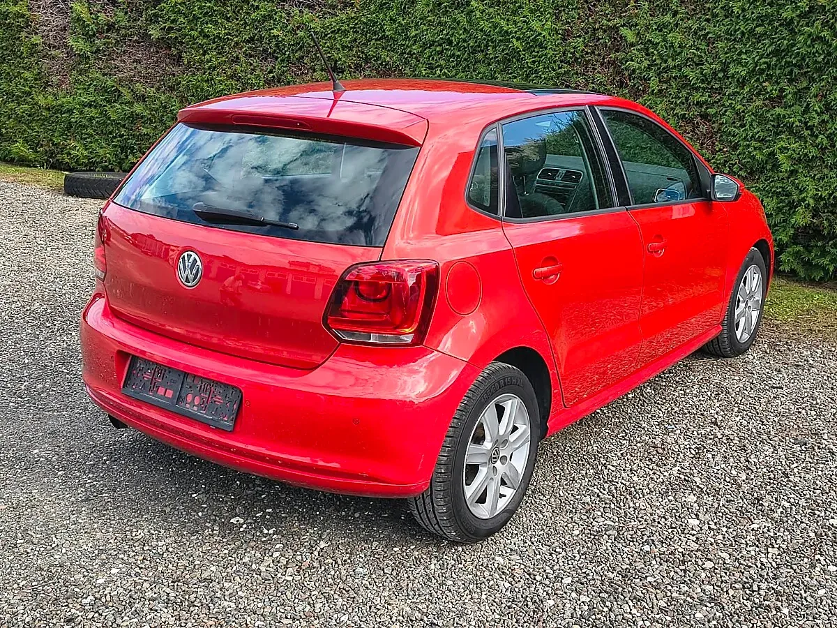Volkswagen Polo 2011 photo 5