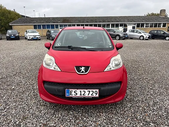 Peugeot 107 2008 photo 2
