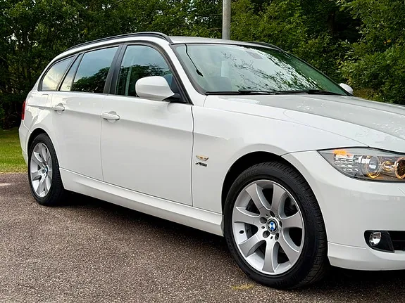 BMW 320D 2012 photo 2