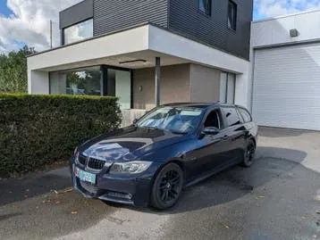 BMW 320I