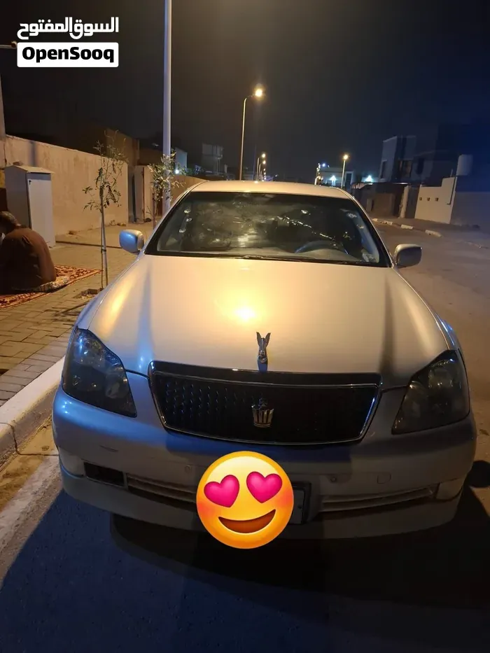 Toyota Crown 2004 photo 4