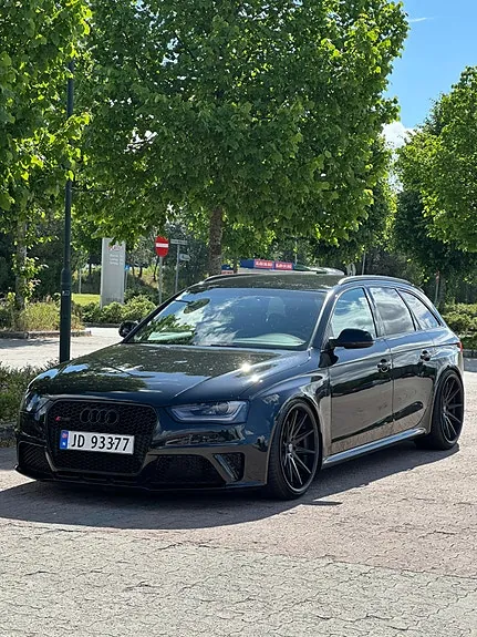 Audi Rs4 2013 photo 5