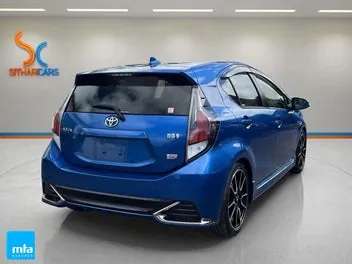 Toyota Aqua 2015 photo 5