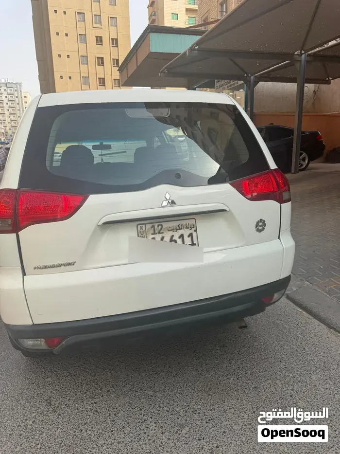 Mitsubishi Pajero 2014 photo 3