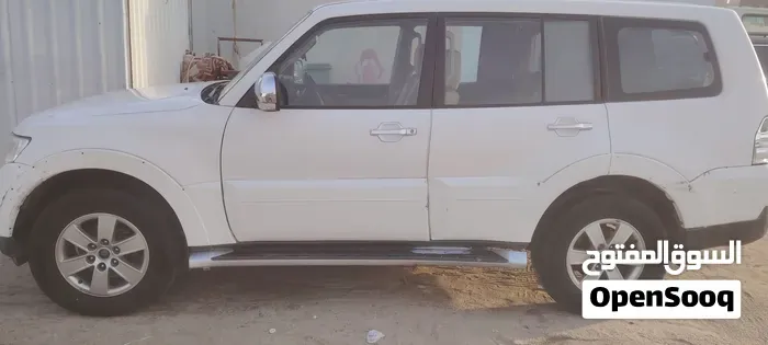 Mitsubishi Pajero 2014 photo 5