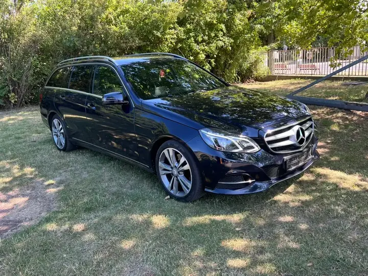 Mercedes-Benz E-Class 2014 photo 2