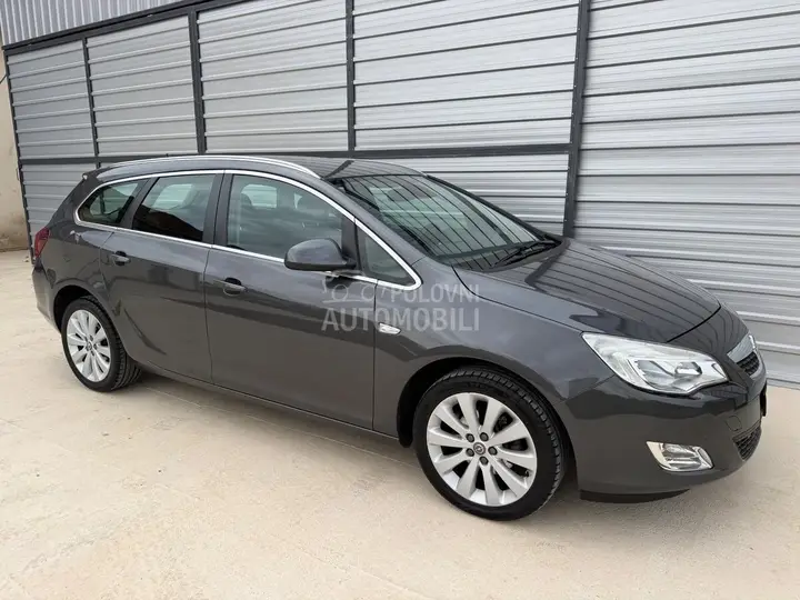 Opel Astra J