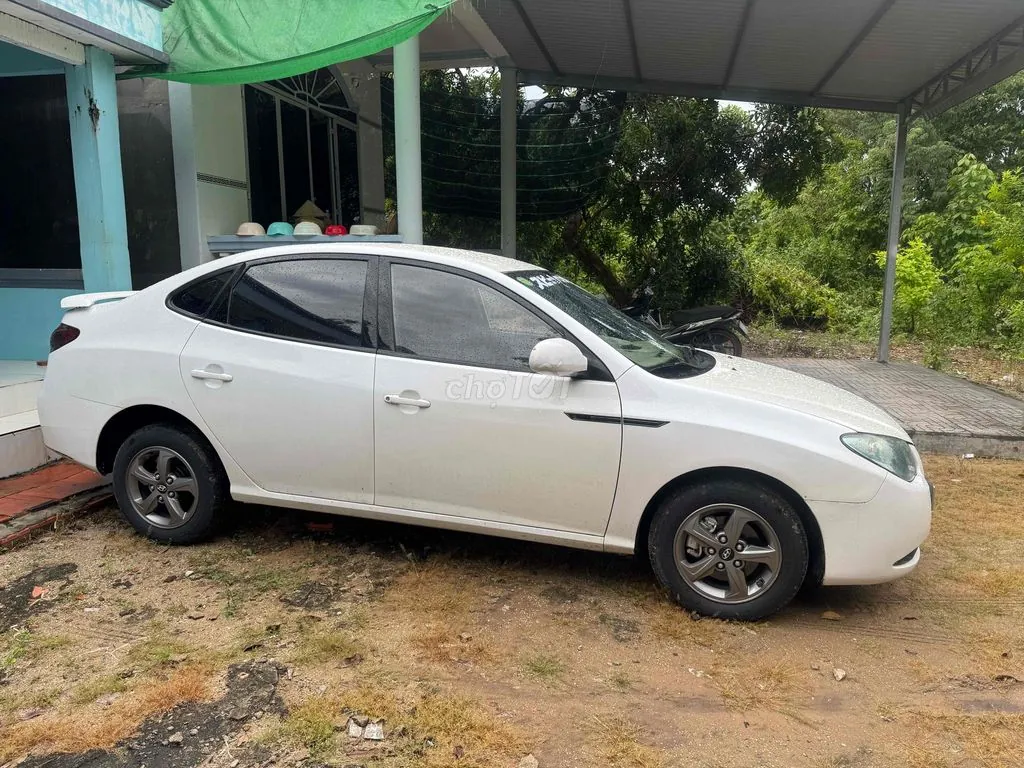 Hyundai Elantra 2008 photo 3