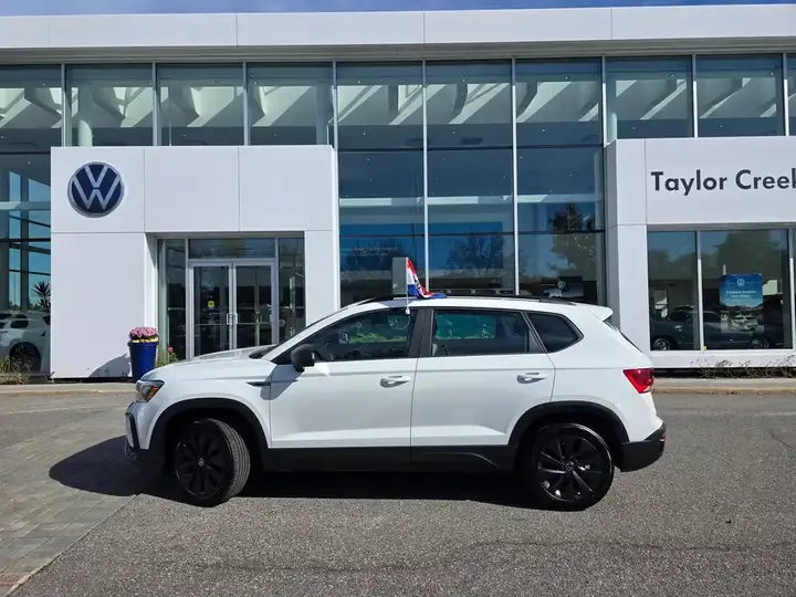 Volkswagen Taos 2023 photo 3