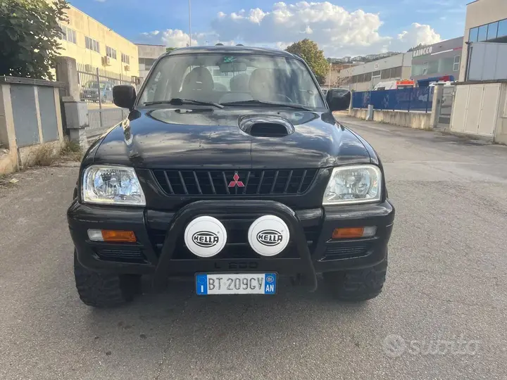 Mitsubishi L200 2003 photo 4