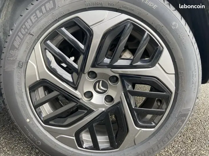 Citroen C4 2022 photo 5