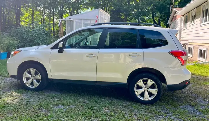 Subaru Forester 2016 photo 2