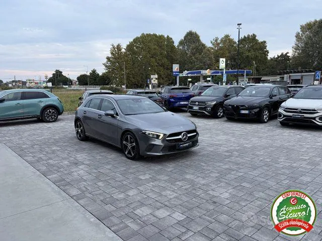 Mercedes-Benz A 180 2018 photo 4