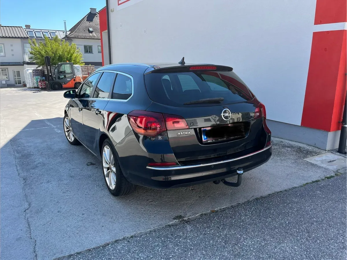 Opel Astra 2015 photo 3