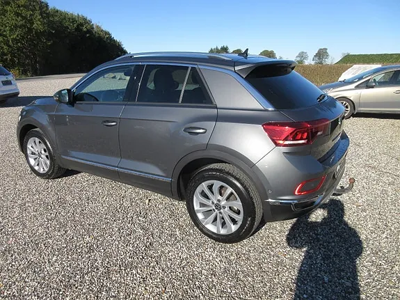 Volkswagen T-Roc 2022 photo 3