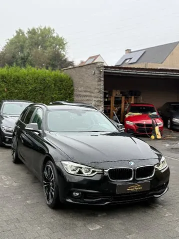 BMW 318I