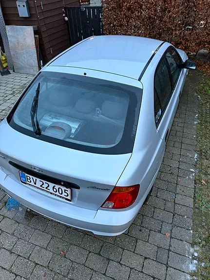 Hyundai Accent 2005 photo 4