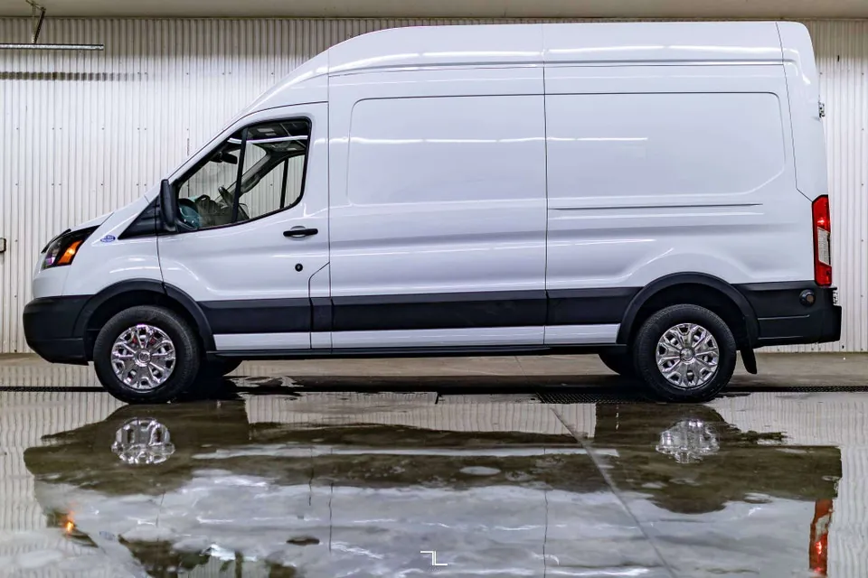 Ford Transit 2019 photo 3
