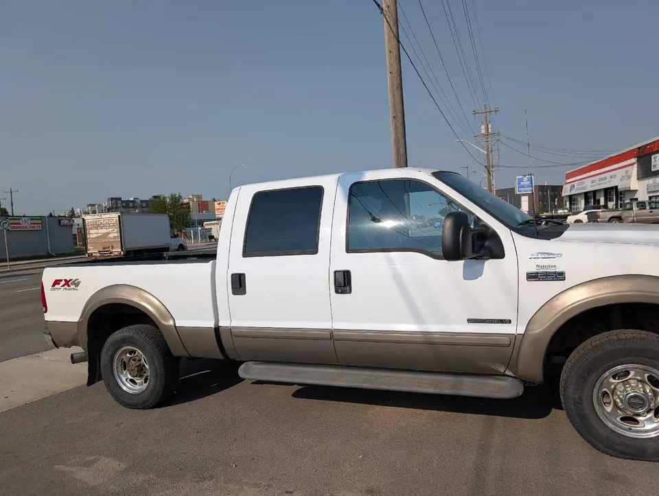 Ford F250 2002 photo 2