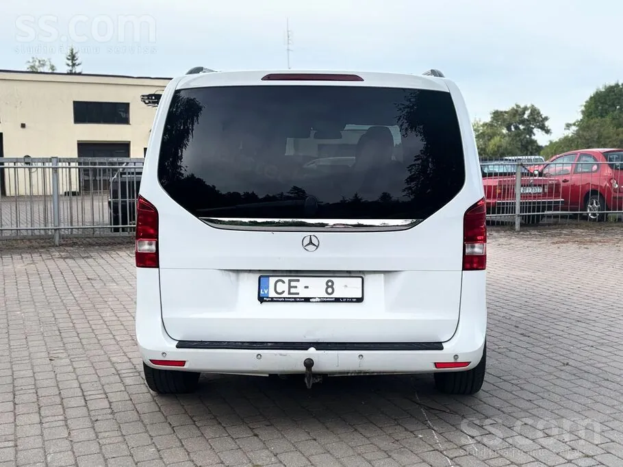 Mercedes-Benz V220 2015 photo 3