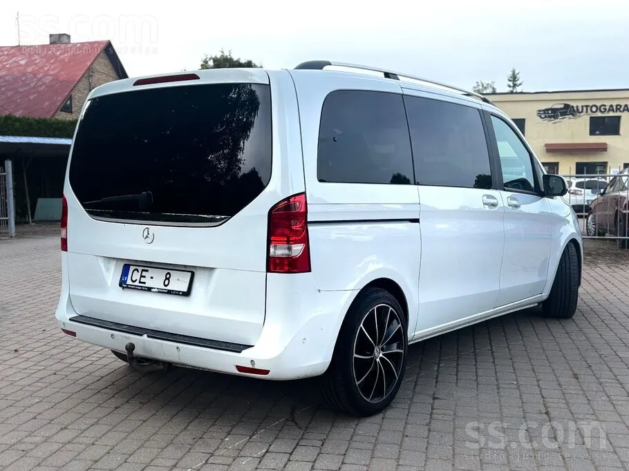 Mercedes-Benz V220 2015 photo 4