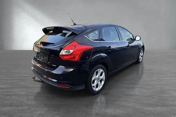 Ford Focus 2012 photo 5