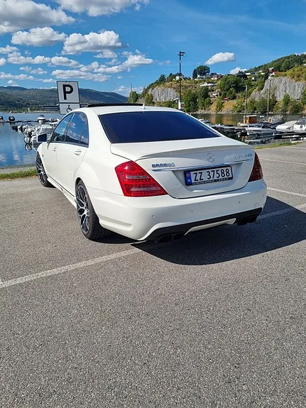 Mercedes-Benz S63 2007 photo 2
