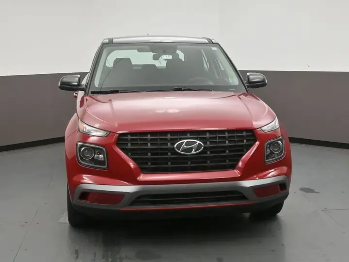 Hyundai Venue 2021 photo 2