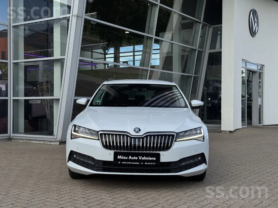Skoda Superb 2022 photo 2