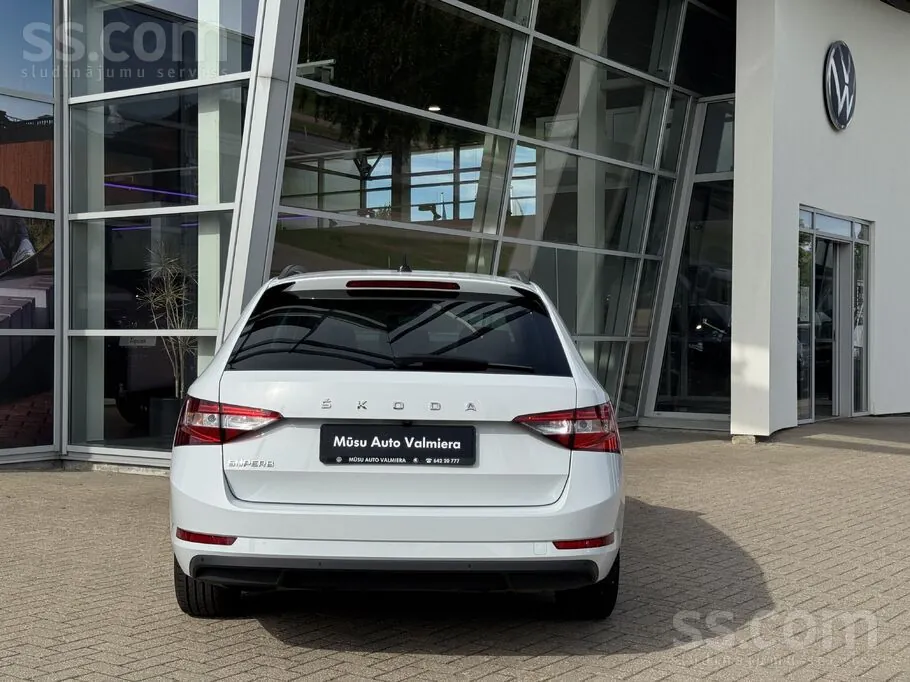 Skoda Superb 2022 photo 5