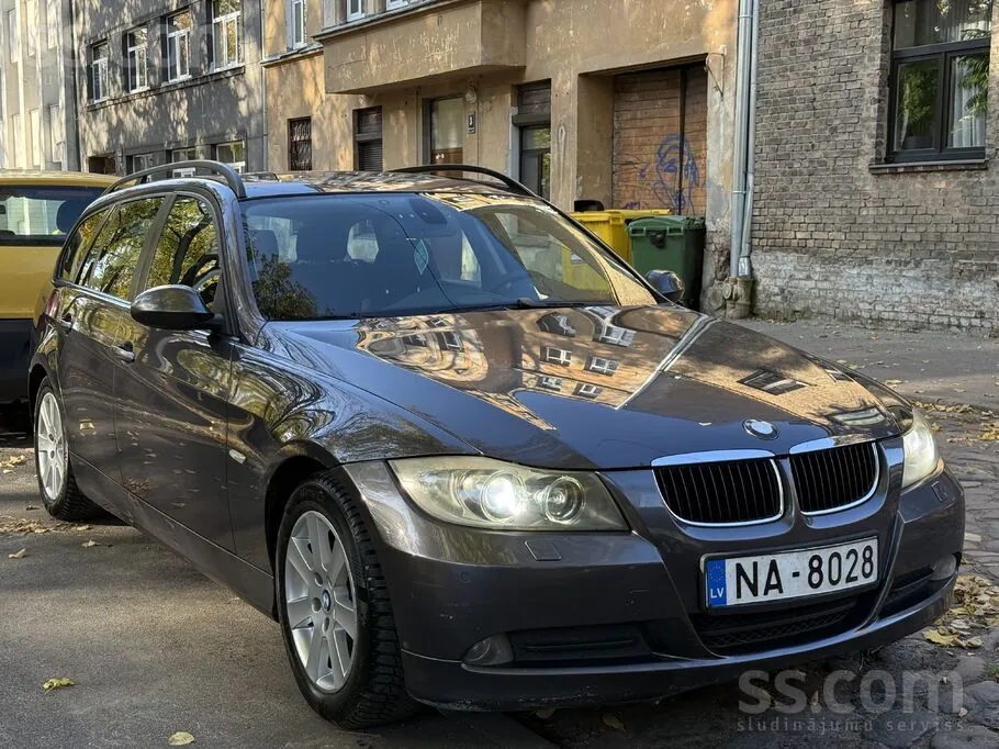 BMW 320D 2008 photo 2