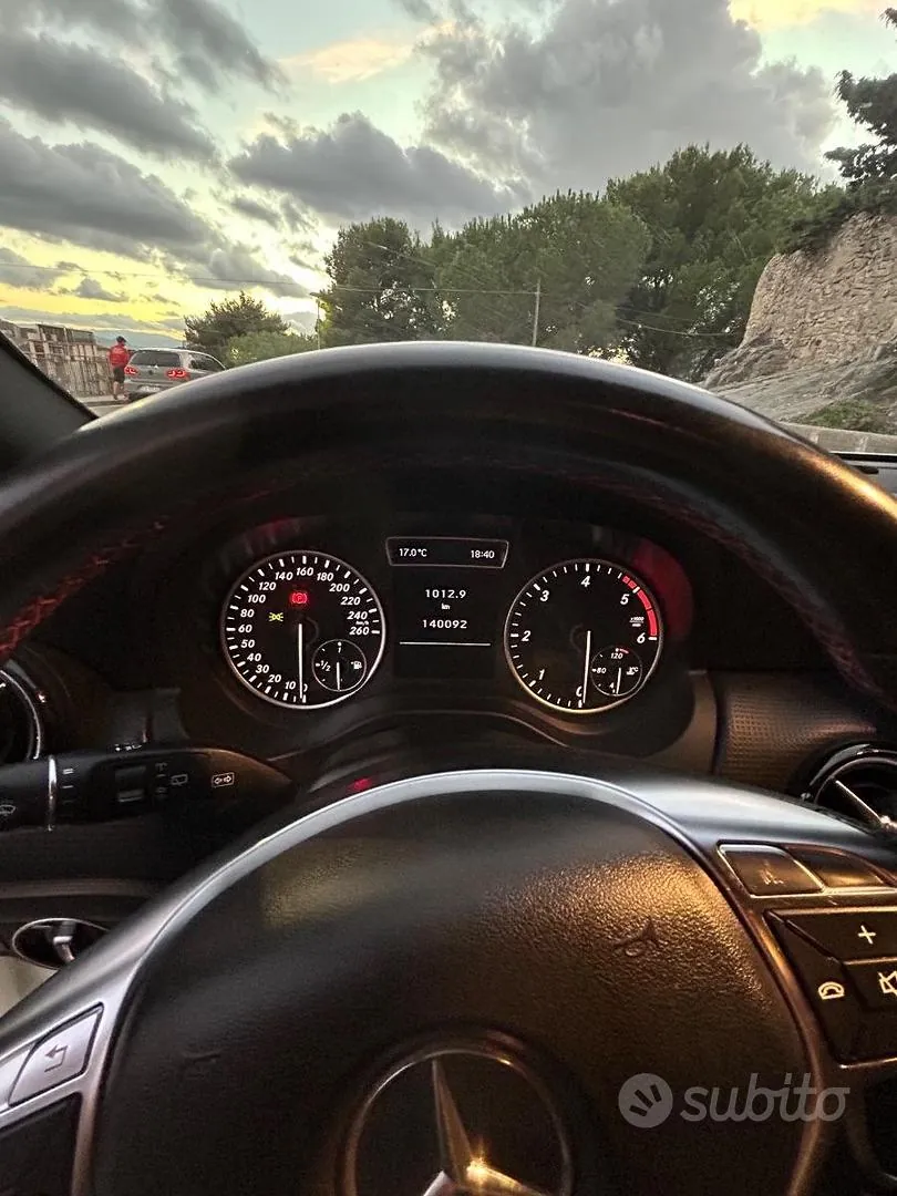 Mercedes-Benz A-Class 2015 photo 3