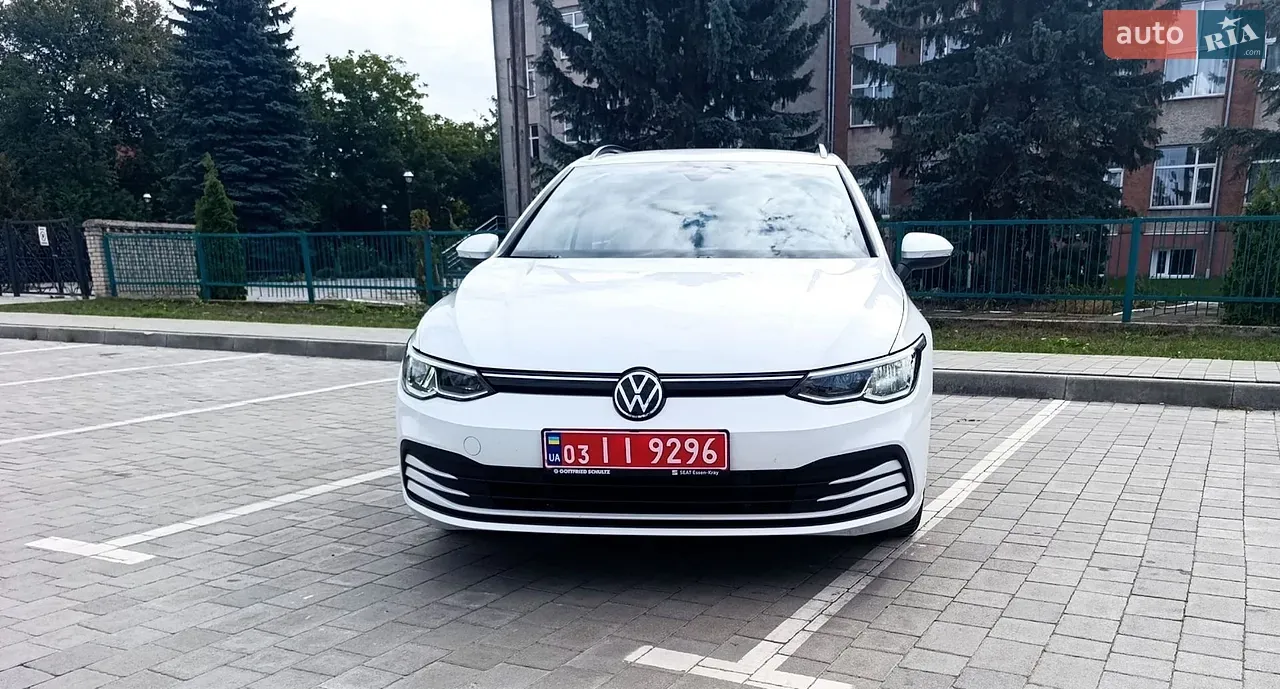 Volkswagen Golf 2021 photo 2