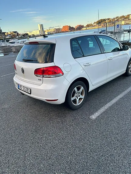 Volkswagen Golf Vi 2012 photo 2