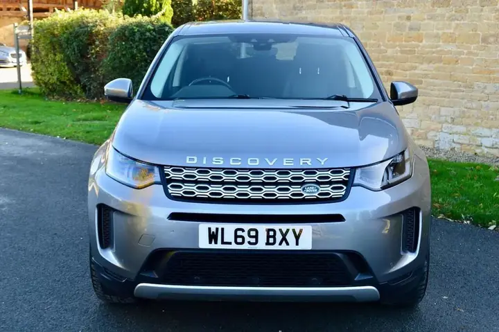 Land Rover Discovery Sport 2020 photo 2
