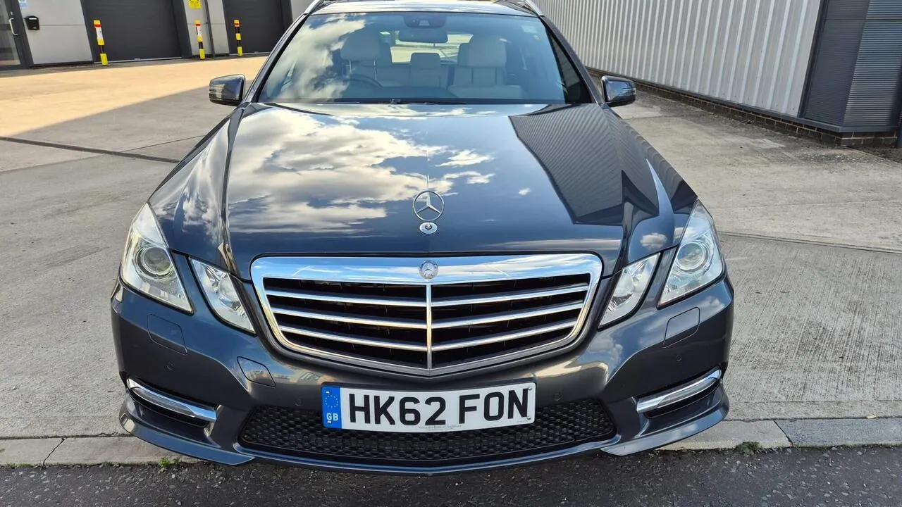 Mercedes-Benz E-Class 2013 photo 2
