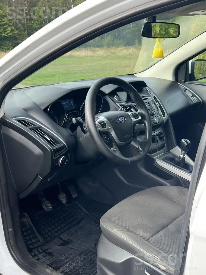 Ford Focus 2012 photo 5