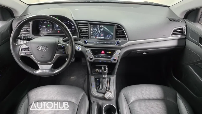 Hyundai Avante 2017 photo 3