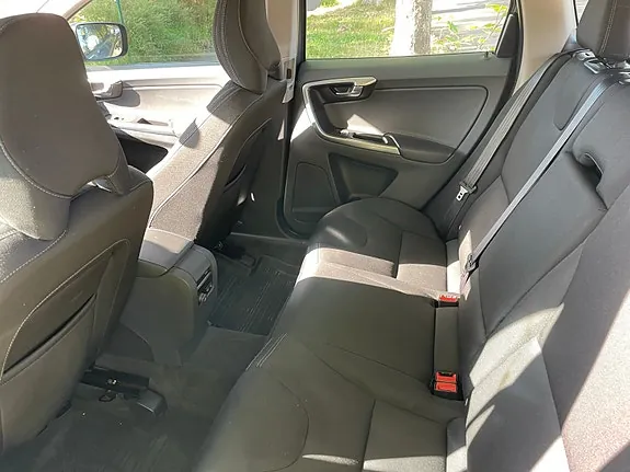 Volvo Xc60 2017 photo 4