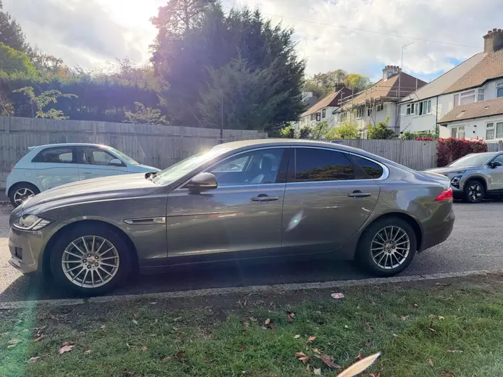 Jaguar Xf 2017 photo 4