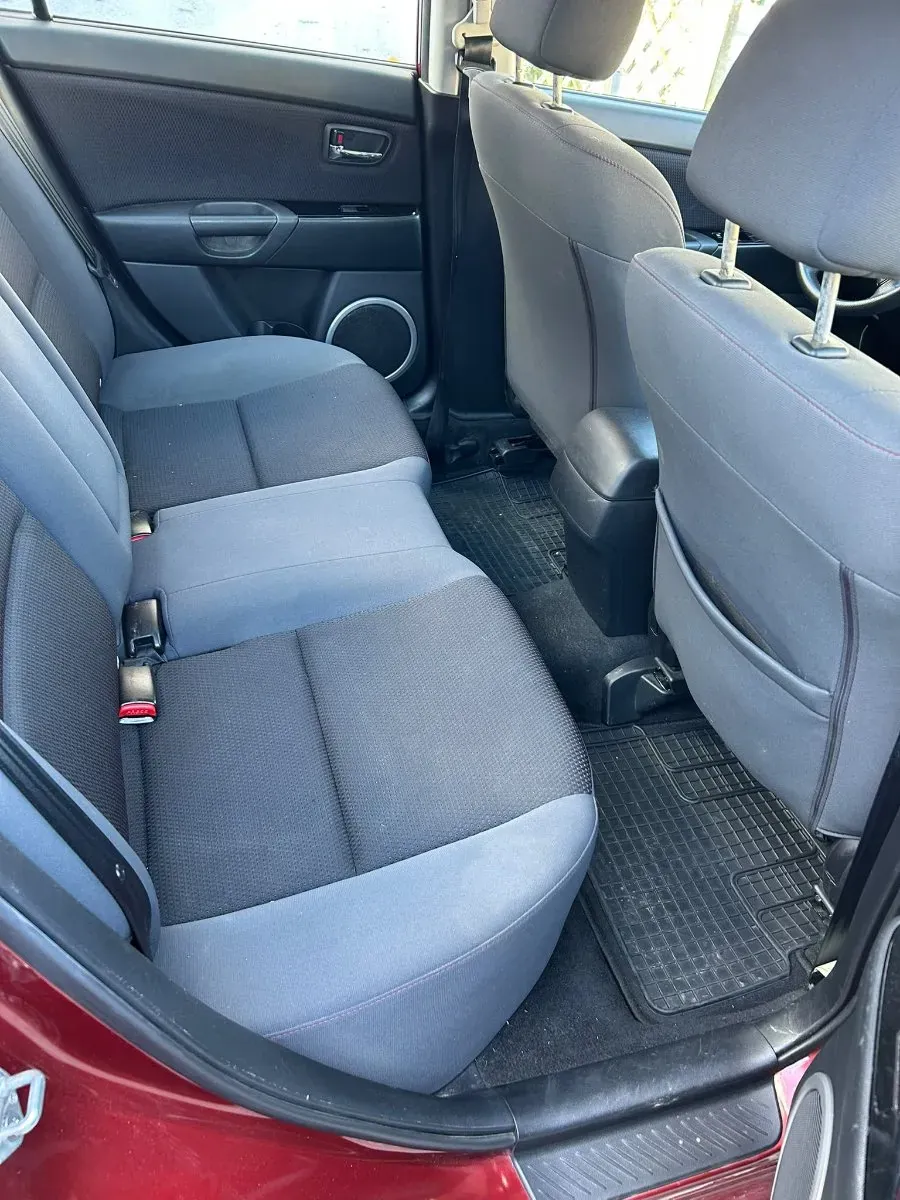 Mazda Mazda3 2009 photo 3
