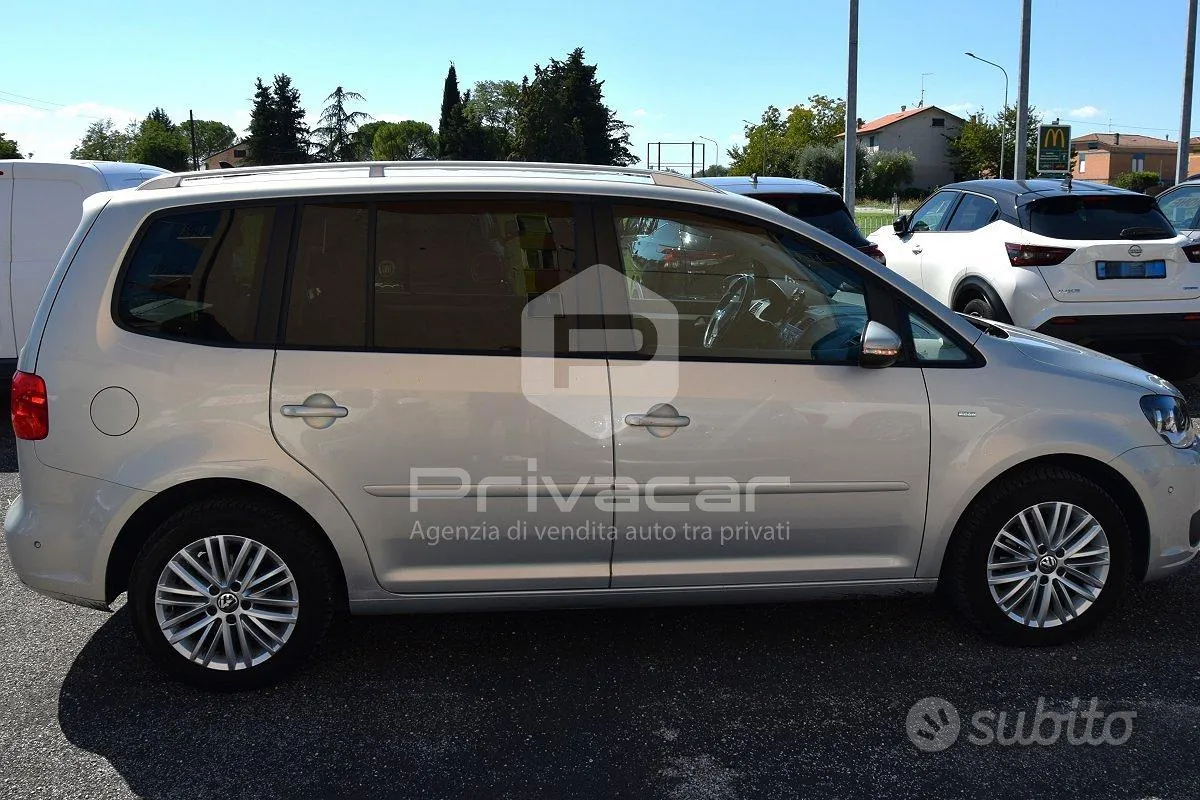 Volkswagen Touran 2014 photo 4