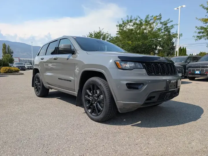 Jeep Grand Cherokee 2021 photo 4