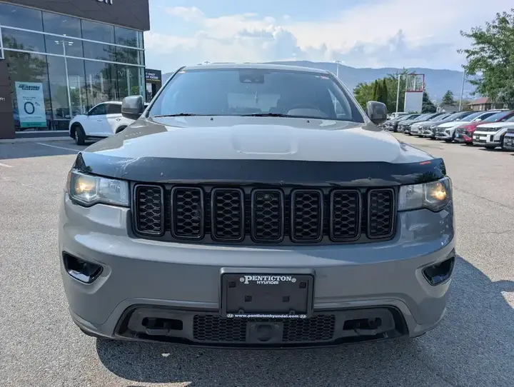 Jeep Grand Cherokee 2021 photo 3